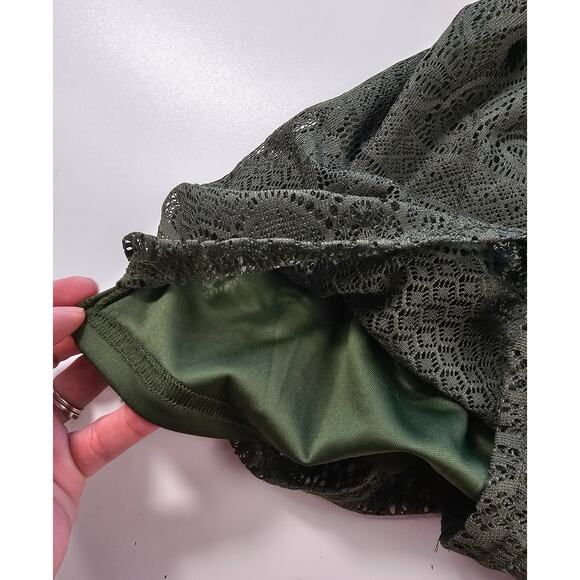 Bobbie Brooks size L large green lace lined short romper summer whimsigoth EUC - Picture 4 of 9